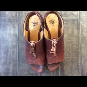 John fluevog Sandals